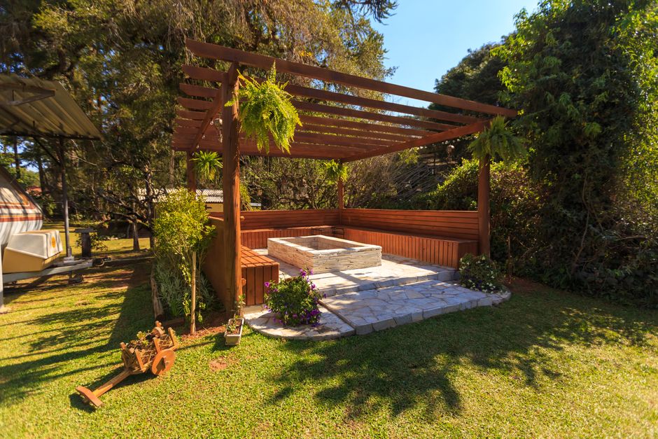 Can I Fit a 6m x 4m Pergola in My UK Garden?